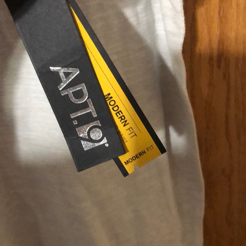 APT 9 Polo - Picture 3 of 3